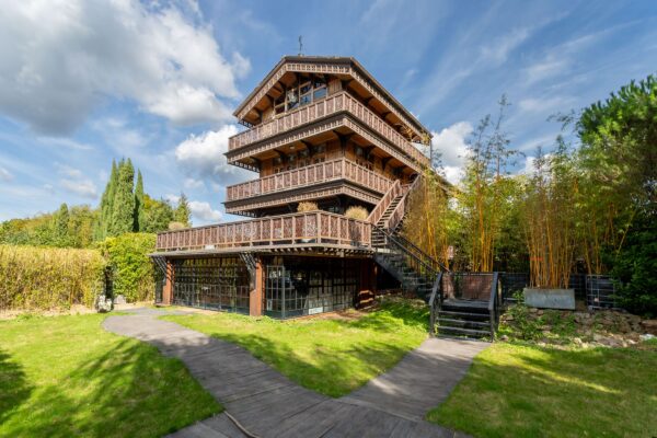 The Chalet, Hamptom Court Road, Surrey