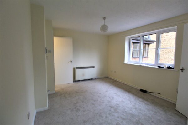 Flat , Sejant House, Bridge Road, Grays