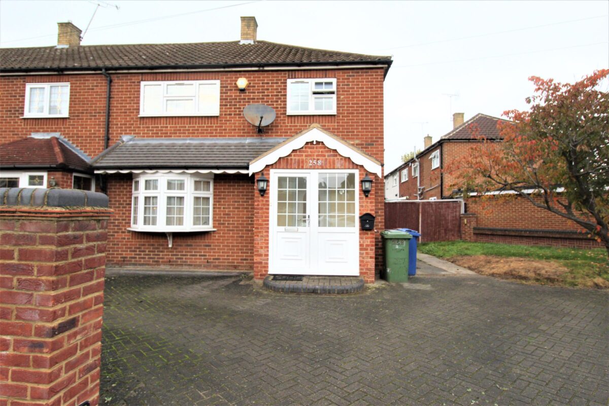 Broxburn Drive, South Ockendon