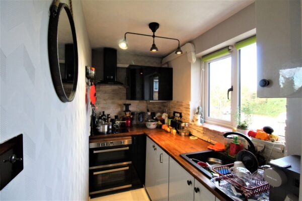 Flat , Brighstone Court, Oakhill Road, Purfleet