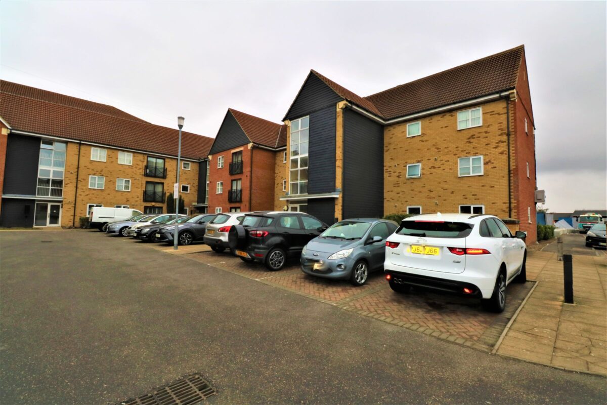 Flat , Trelawney Place, Howard Road, Chafford Hundred, Grays