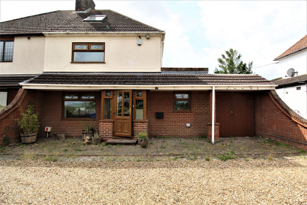 New Cottages, Mollands Lane, South Ockendon