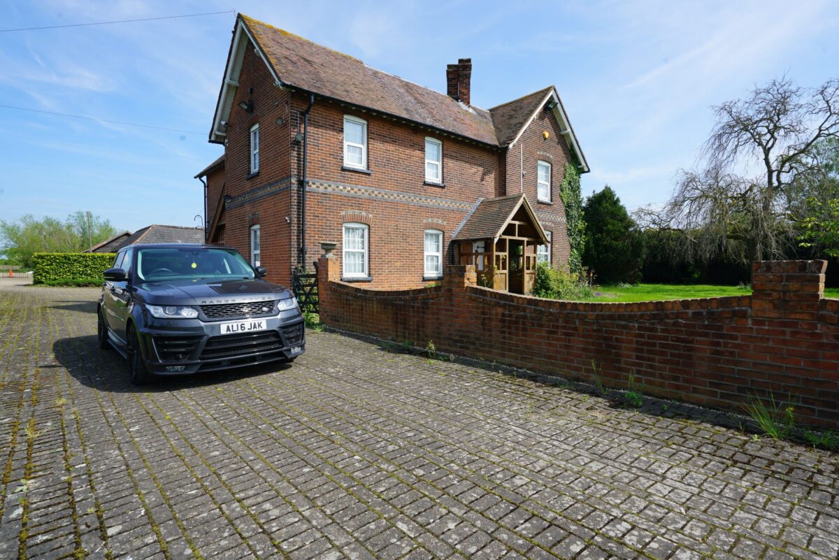 White Post Farm, Ockendon Road, Upminster