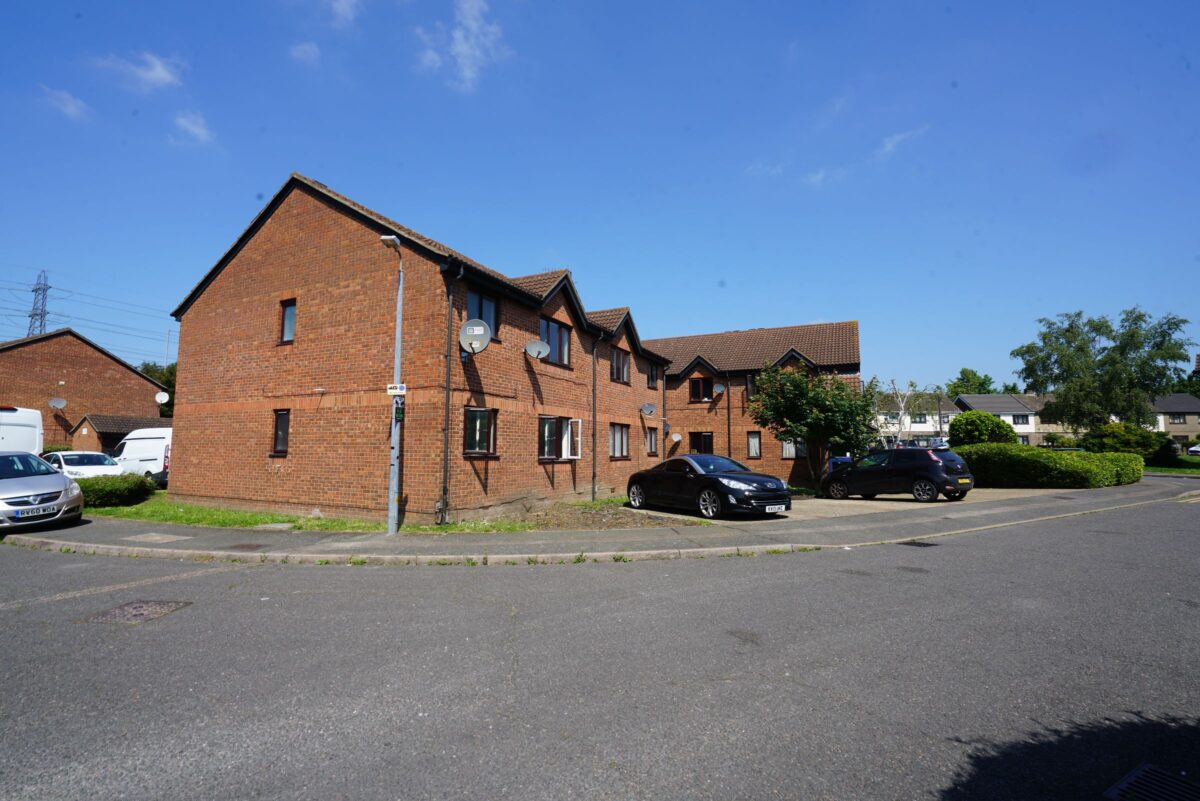 Oakley Close, Grays