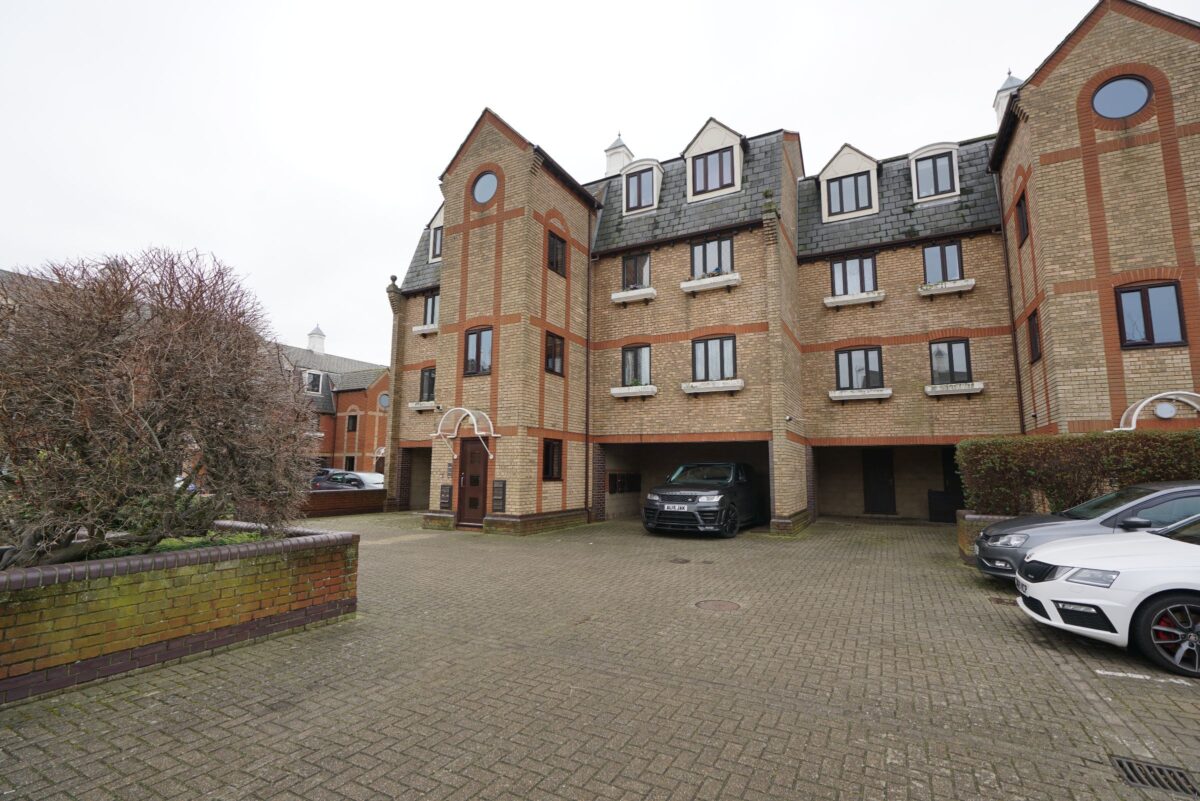 Brick Court, Jetty Walk, Grays